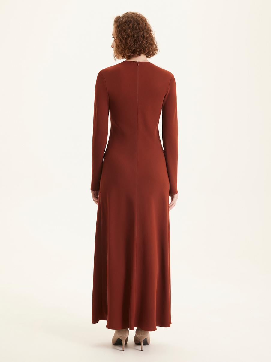 Облегающее платье миди