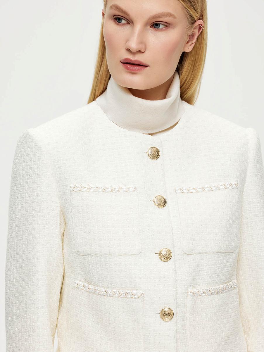 Укороченный жакет с карманами