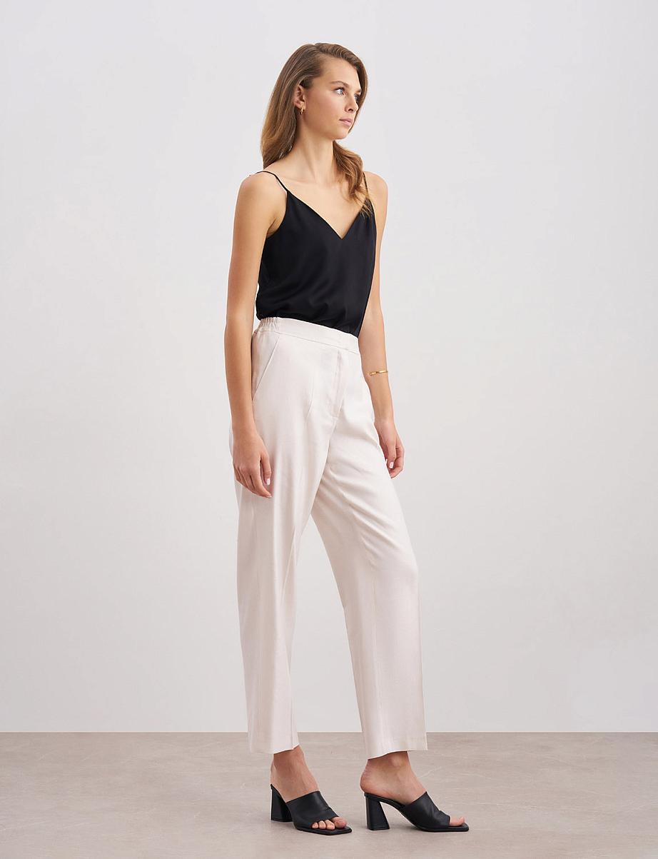 Прямые брюки изо льна со стрелками