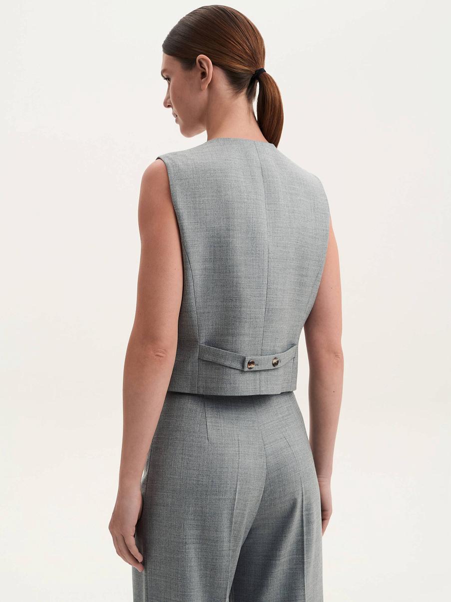 Жилетка из шерсти