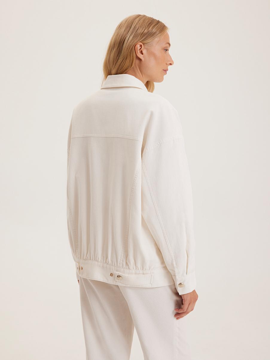 Вельветовая куртка оверсайз