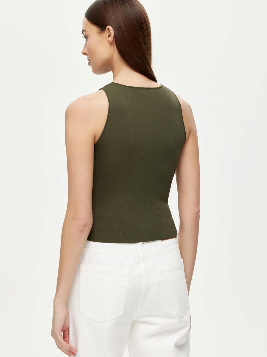 Трикотажный топ в рубчик