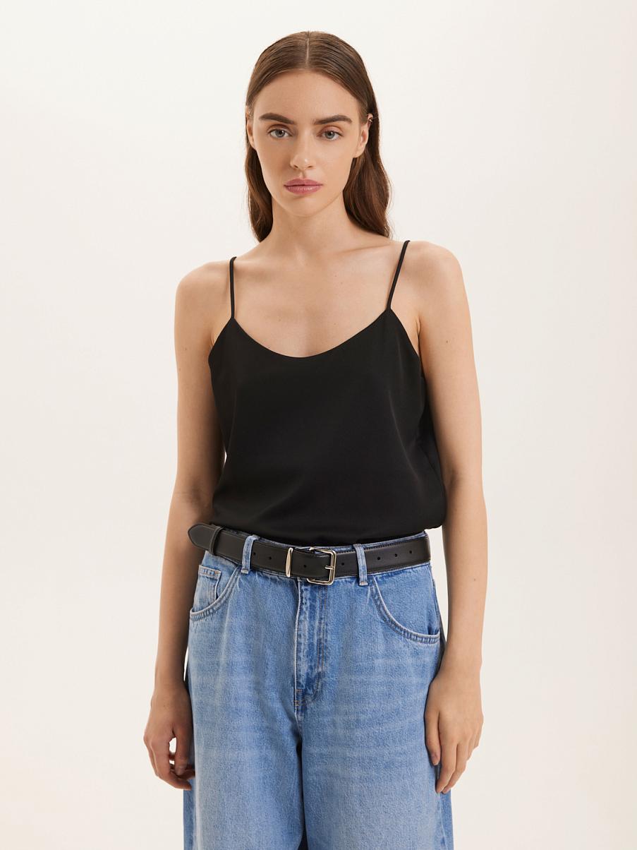 Атласный топ в бельевом стиле