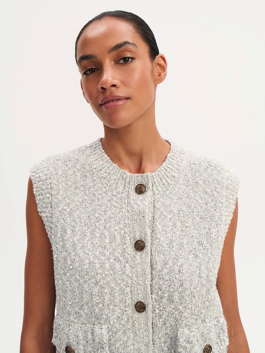 Жилетка трикотажная