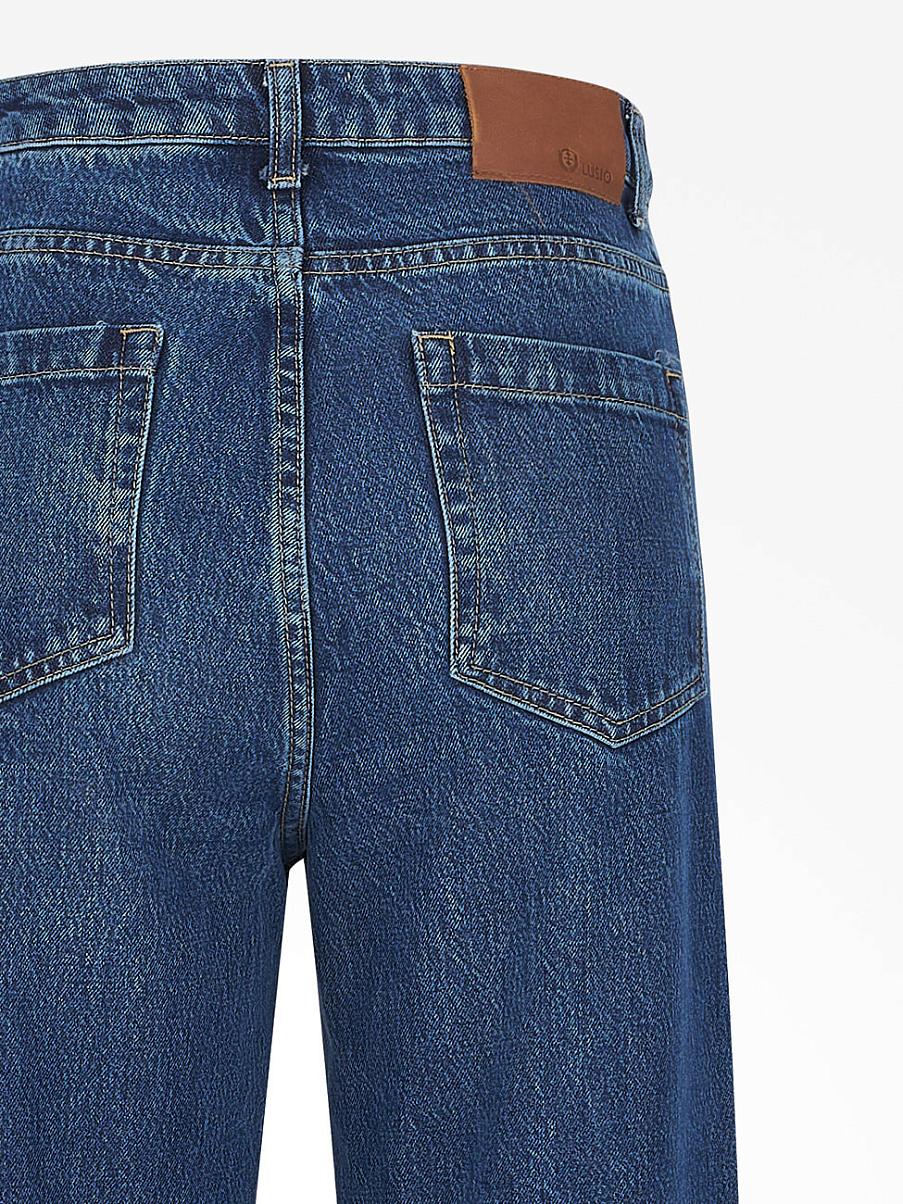 Прямые укороченные джинсы