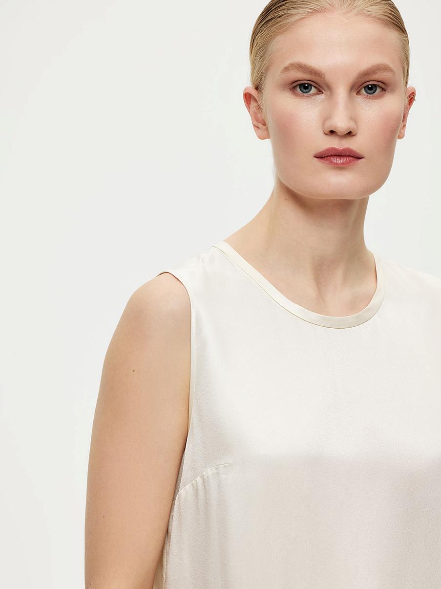 Атласный топ свободного кроя