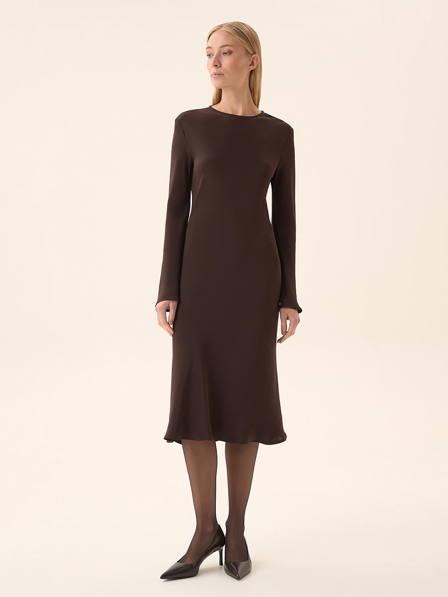 Облегающее платье из шелка