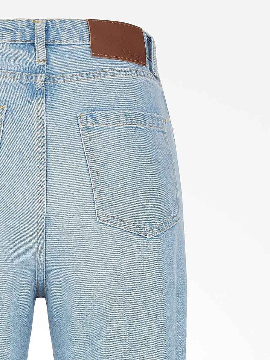 Зауженные джинсы со стрелками