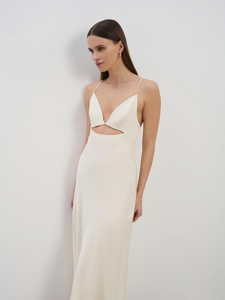 Платье-комбинация с открытой спиной