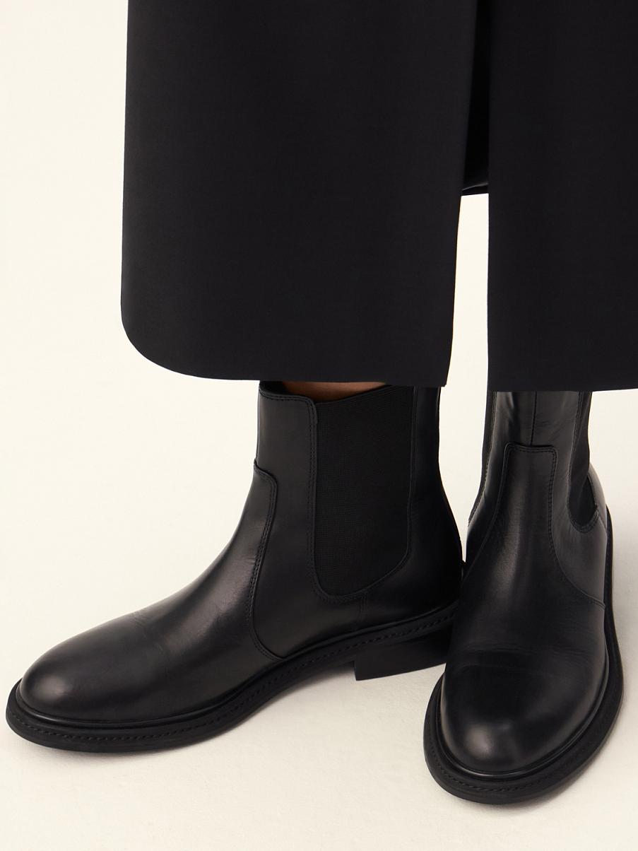 Полусапоги из натуральной кожи