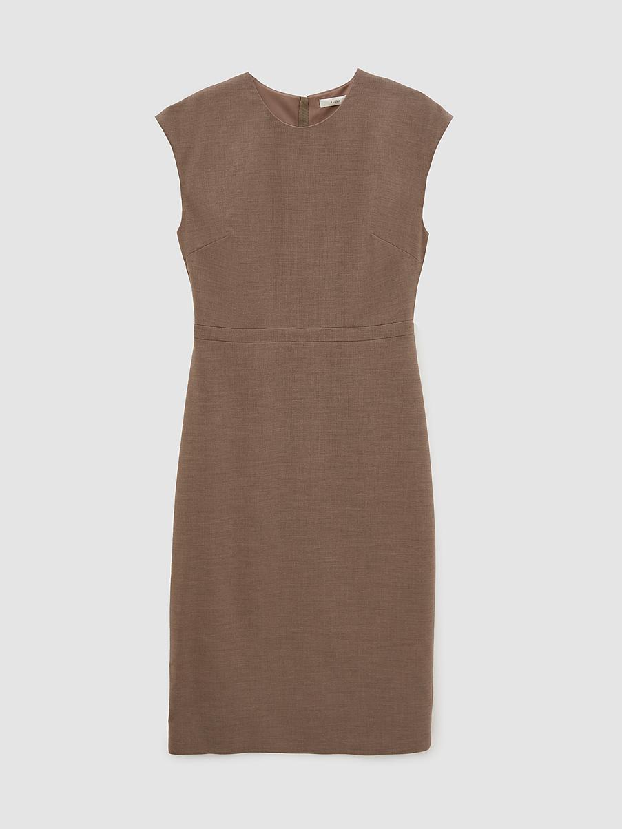 Классическое платье-футляр