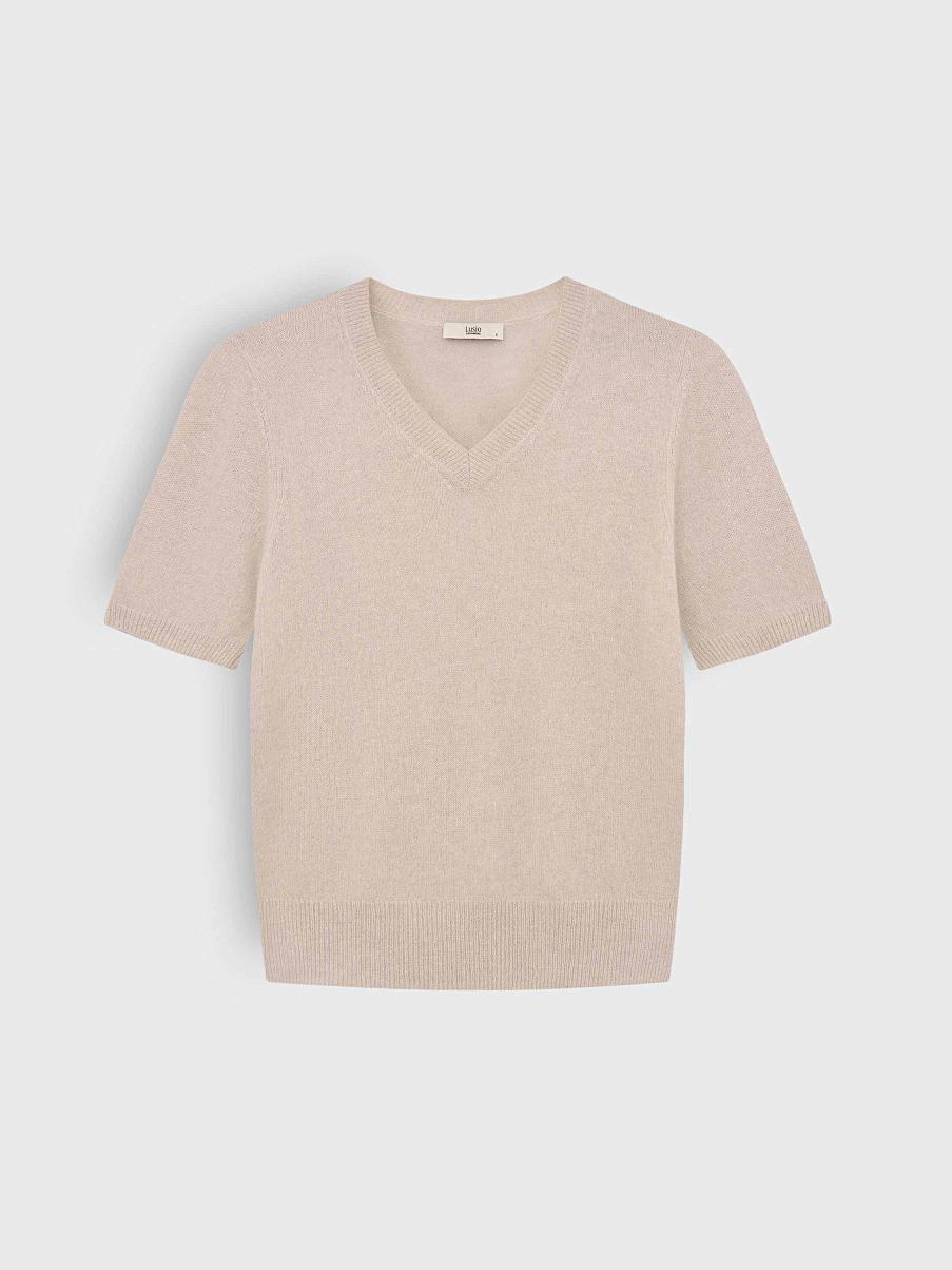 Топ из кашемира